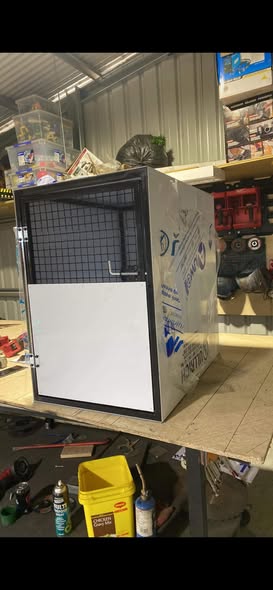 Dog box build